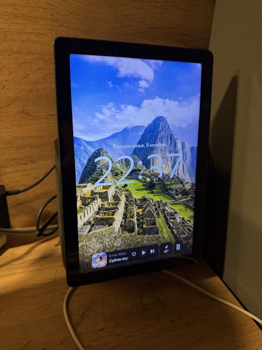 Алиса, Яндекс дуо макс с экраном