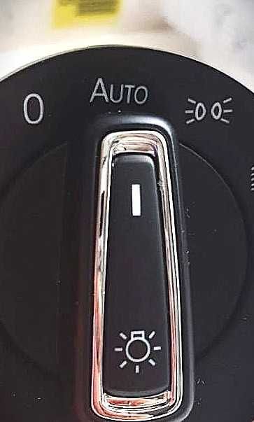 Volkswagen Bloc lumini cu senzor -Golf 4 - MK4 . OEM -3BD941531A