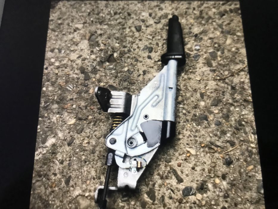 Maneta frana de mana bmw e81 e87. An 2009