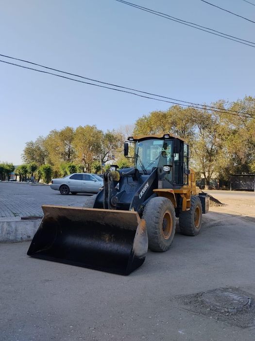 Услуги Фронтального погрузчик Экскаватор колесный Алматы 24.7