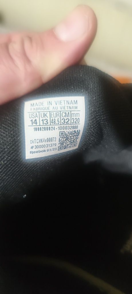 Мъжки маратонки Reebok нови,48,5 номер,стелка 32 см