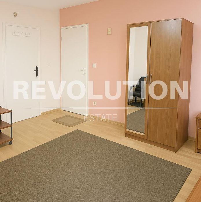 Дава се под наем Едностаен апартамент в Варна, Електрон - 40 кв.м за 325 € - Снимка #1