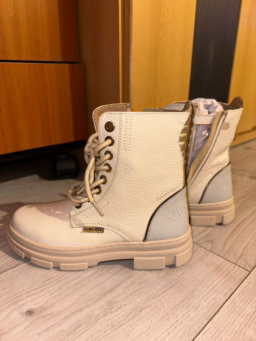 Vand botine piele fete marime 33