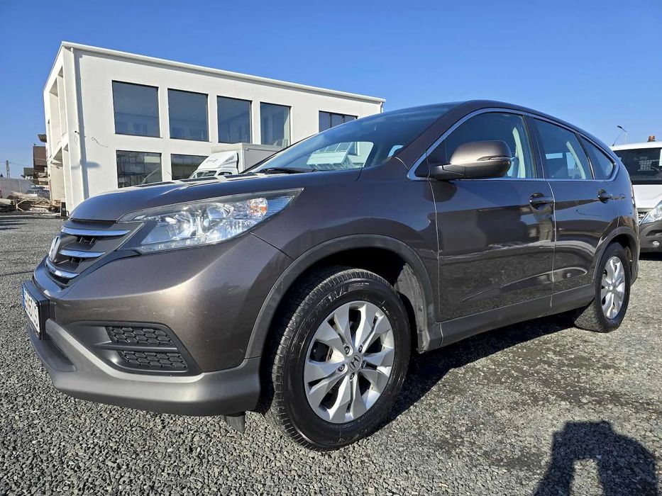 Honda CR-V benzina + GPL, klima, carlig. stare perfecta.