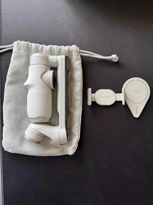 Insta360 Flow Pro + Подарък магнитен държач за телефон