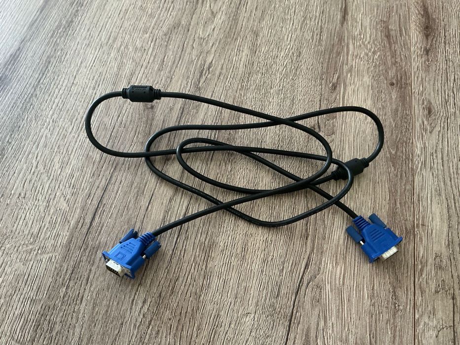 VGA кабел мъжки - мъжки
