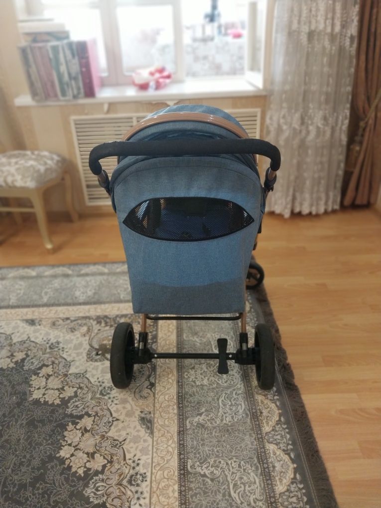 Продаю детскую коляску