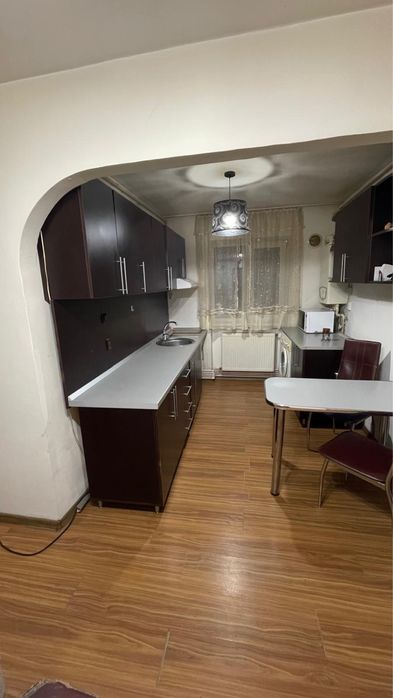 Apartament 2 camere 8 Martie