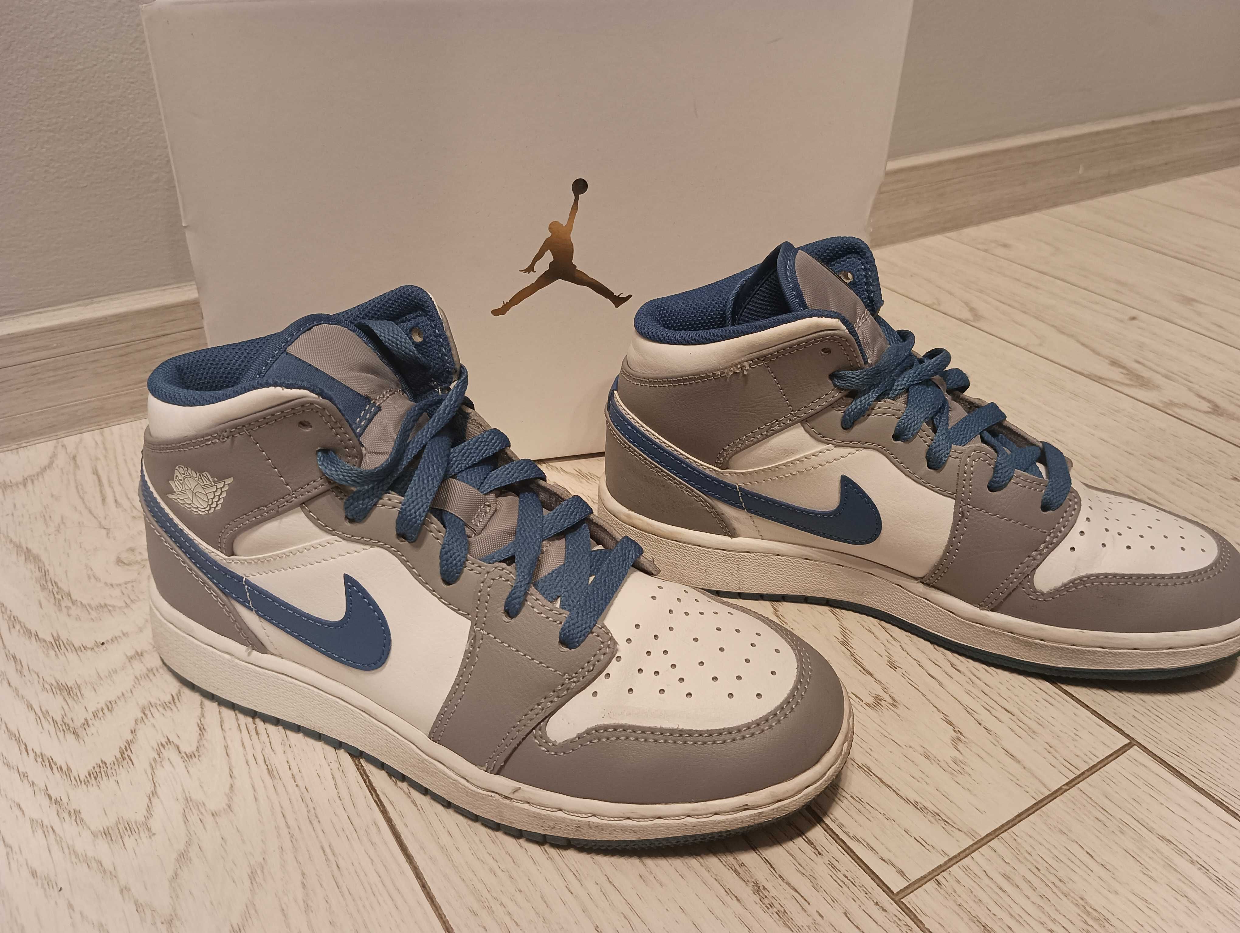 Nike Jordan men 38