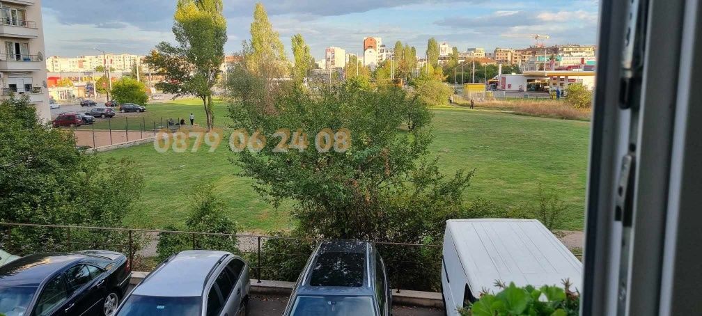 Двустаен апартамент в Люлин 3 до метрото