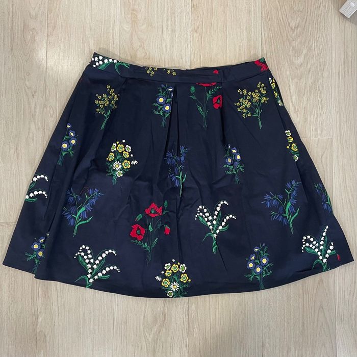 Юбка женская ниже колен