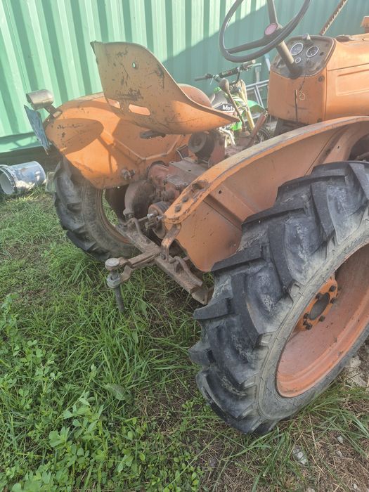 tractor fiat 215