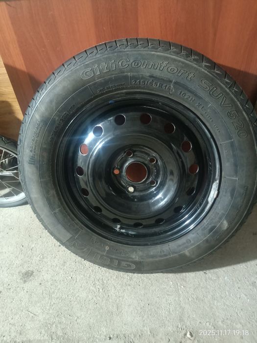 Продам шину на 16