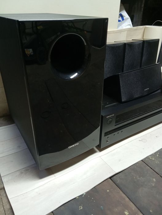 Аудио система Onkyo ht-r393 5.1 Bluetooth