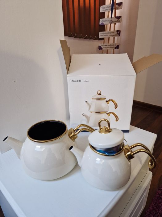 Set ceainic dublu English Home – ceramică albă cu detalii aurii