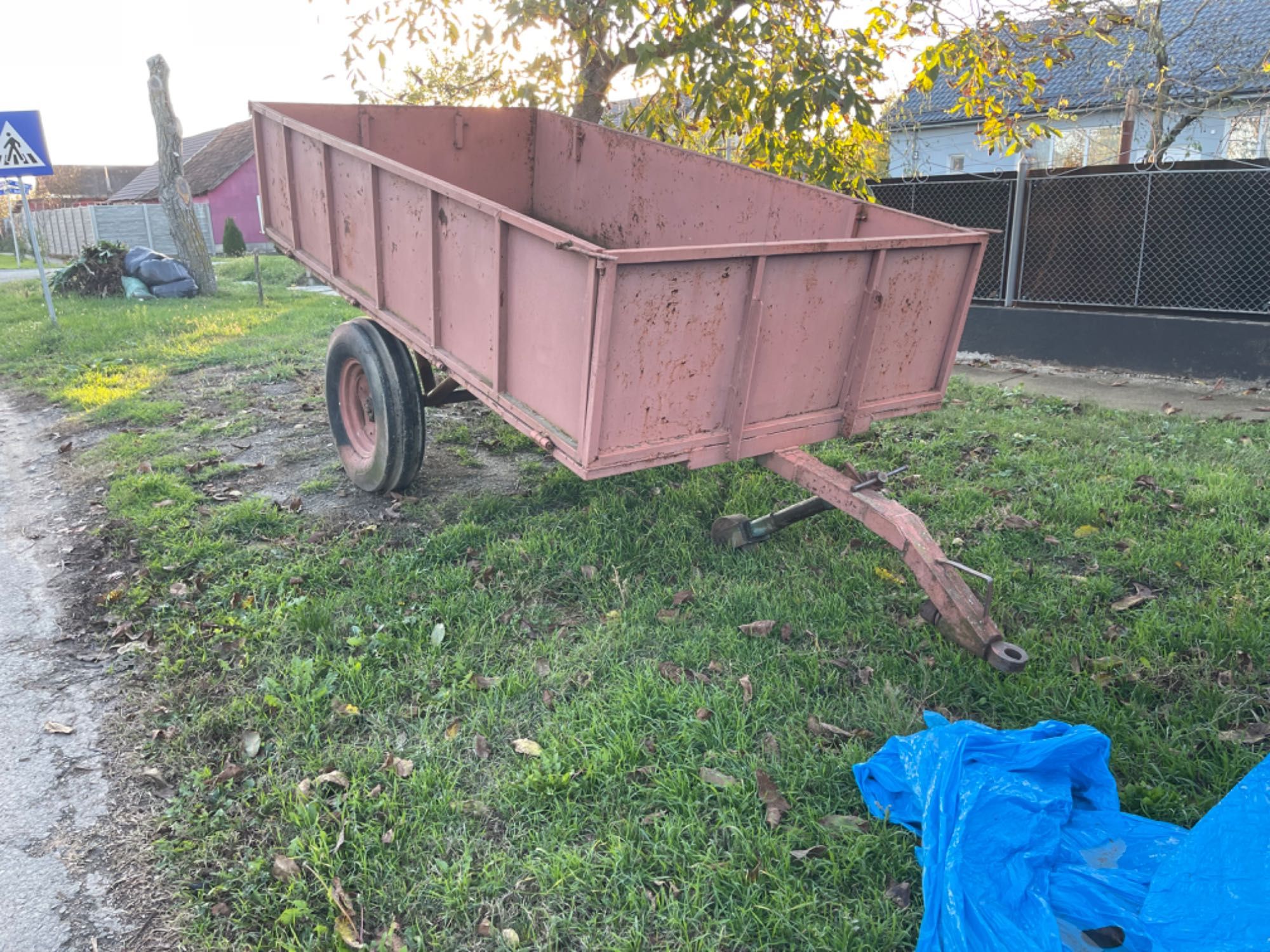 Remorcă pentru tractor