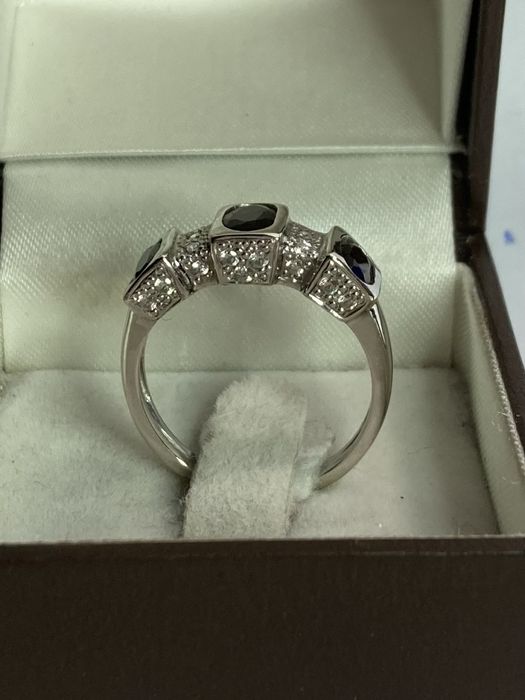 Inel aur 18kt.cu granat si diamante