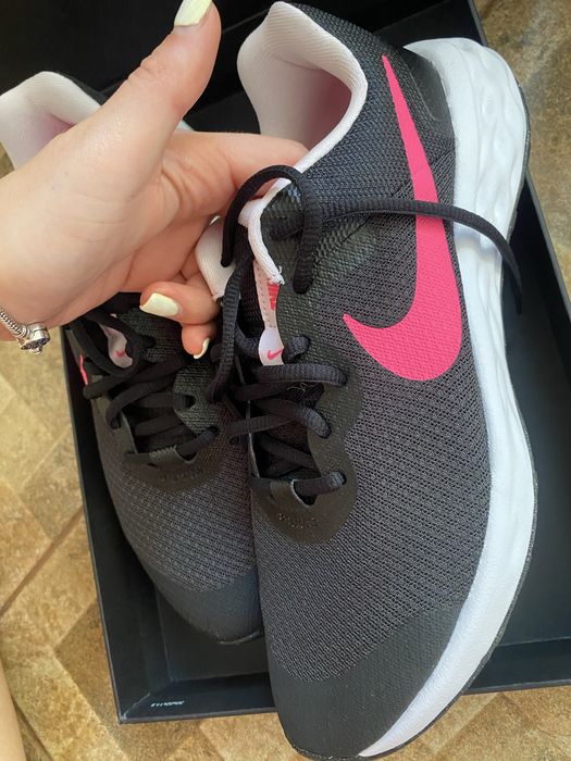 Черни маратонки Nike