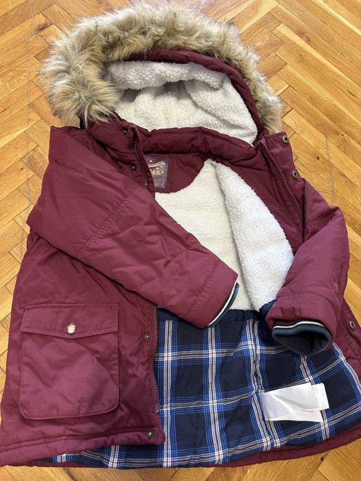 Зимно яке с пухкава качулка много топло