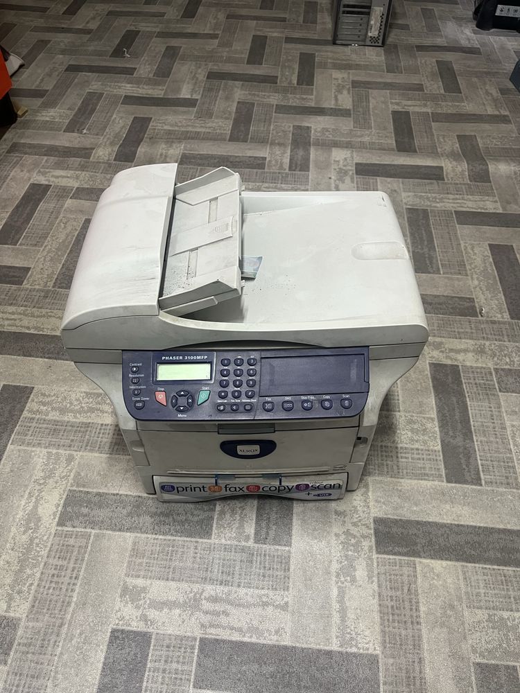 Прентер xerox істеп тұр…………