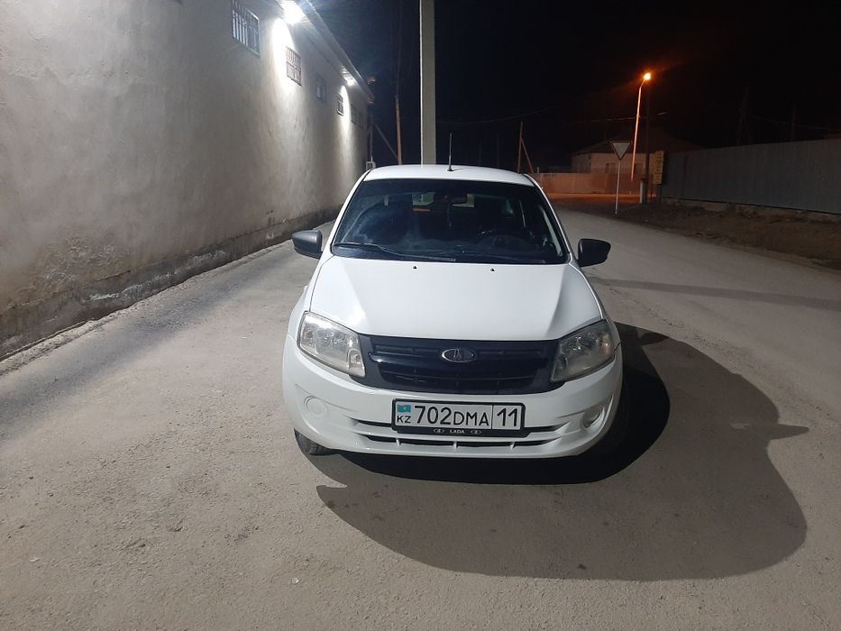 Машина LADA Granta