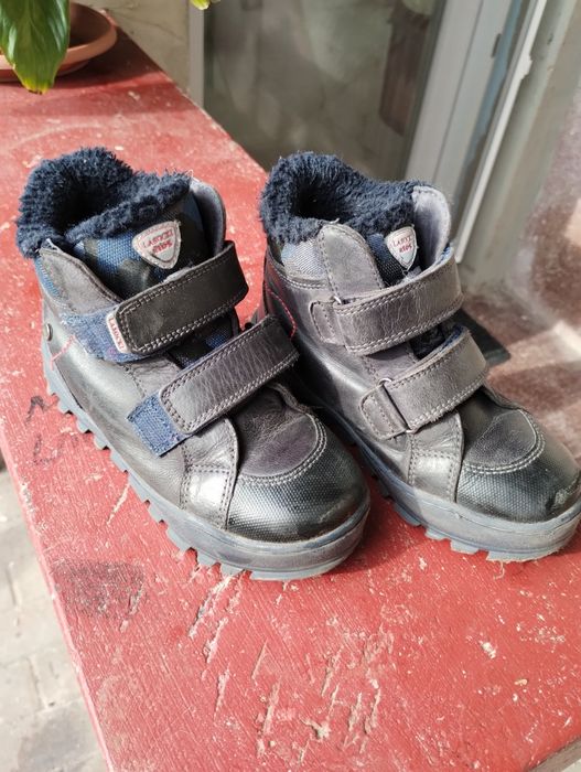 Vând ghete băieți Nr 29