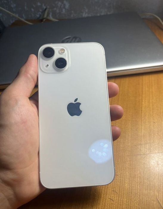 iPhone 13 White Color
