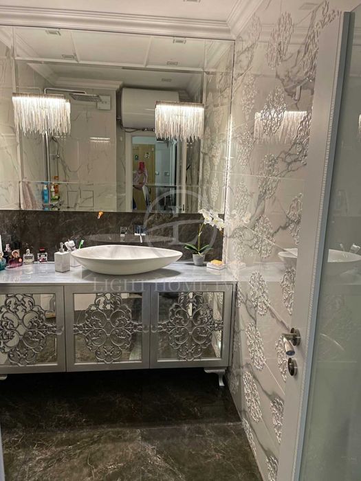 Продава се Тристаен апартамент в Пловдив, Кючук Париж - 89 кв.м за 1823 €/кв.м - Снимка #4