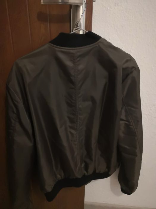 Geaca  Zara bomber damă mărimea M nouă fără eticheta