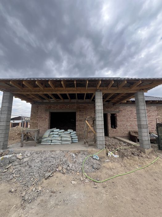 Черновой дом кирпичь