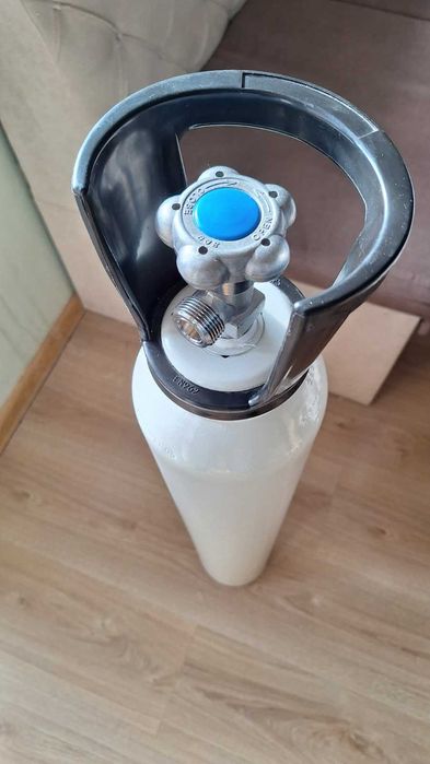 Медицинска Кислородна бутилка 10 литра с вентил