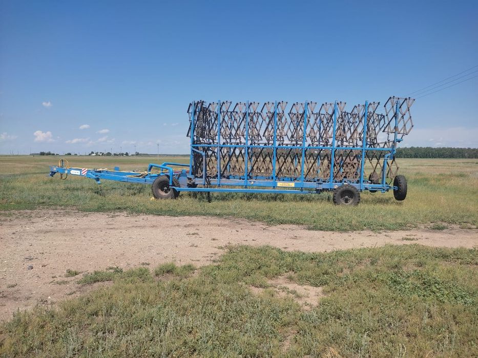 Зубовая борона. Ширина 18 метров