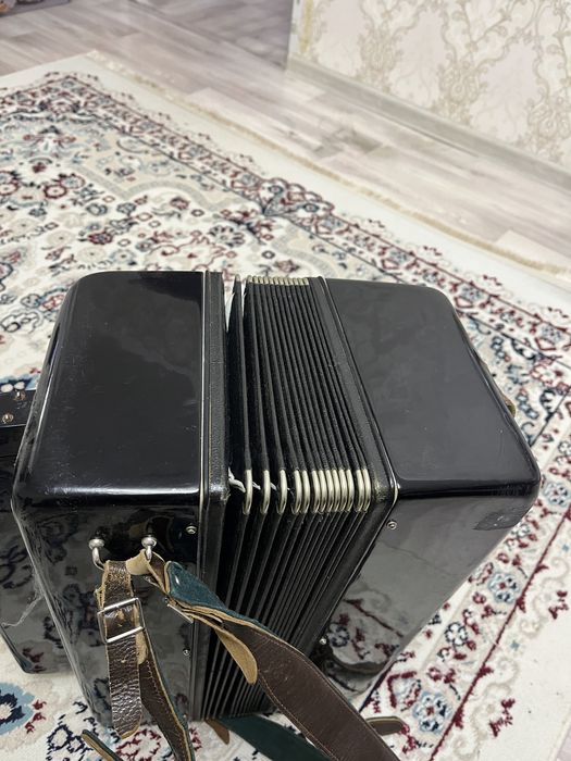 продаю баян рубин