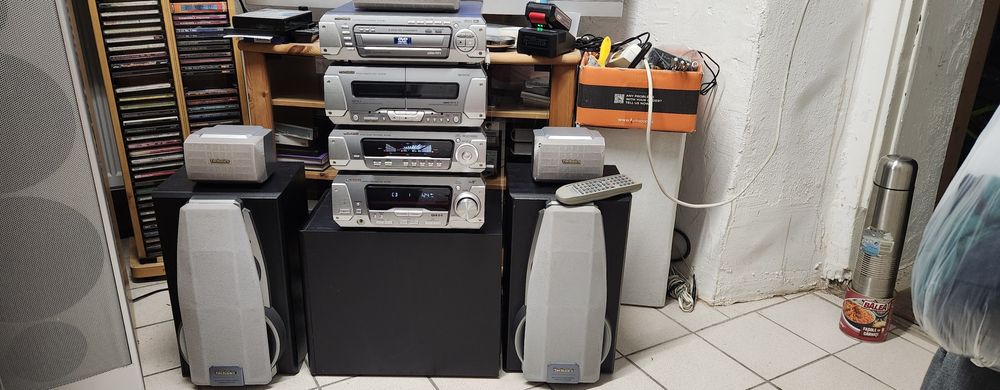 Sistem Technics complet cu Dvd sateliți Surround și telecomandă