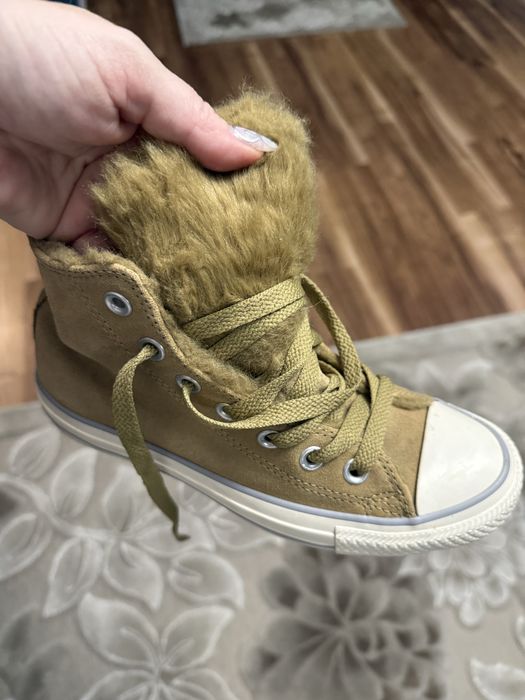 Converse imblaniti dama