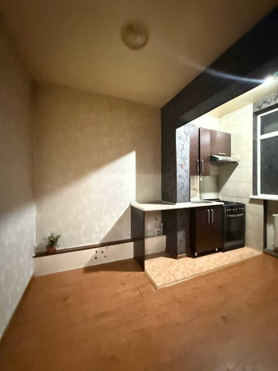 Продаётся 3/4/4 квартира на Юнус-Абад-13 ориентир Лион