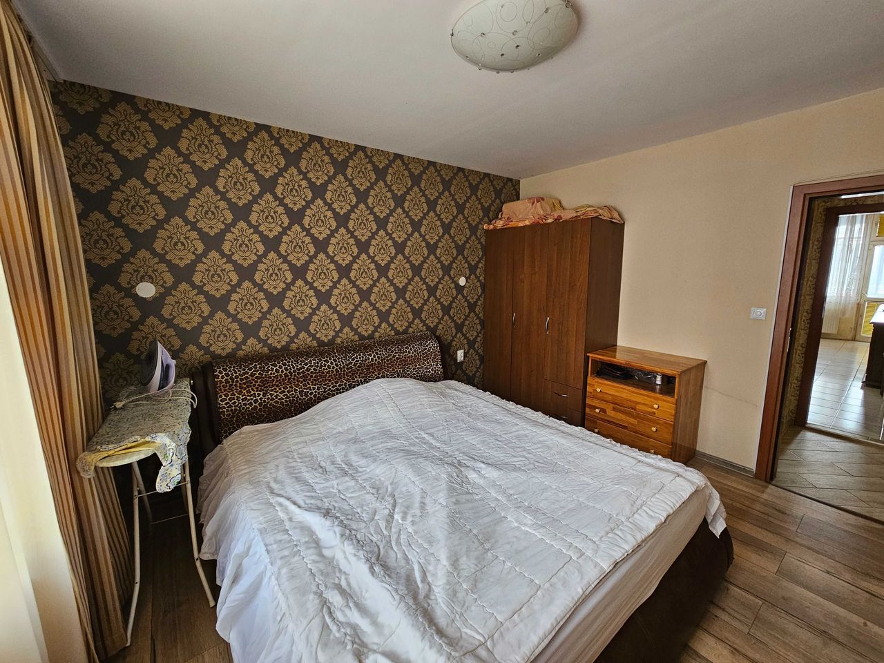 Продава се Тристаен апартамент в Велико Търново, Колю Фичето - 77 кв.м за 1825 €/кв.м - Снимка #4