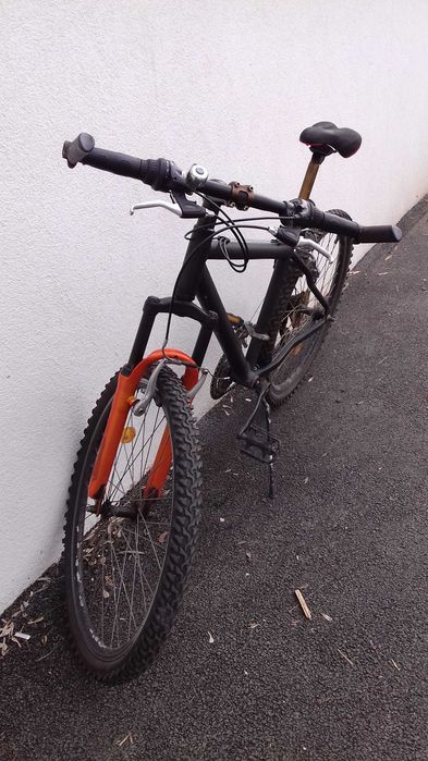 Bicicletă DHS Mountainbike - cadru revopsit + antifurt