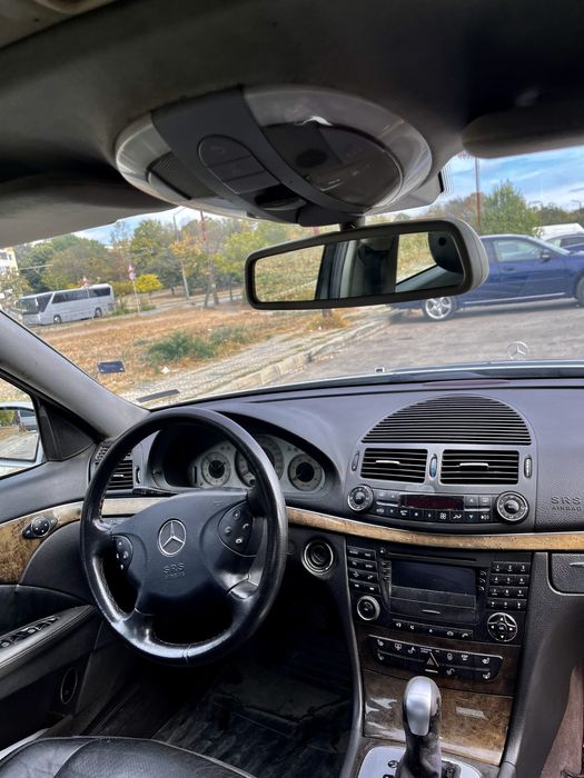 Mercedes-Benz E 270