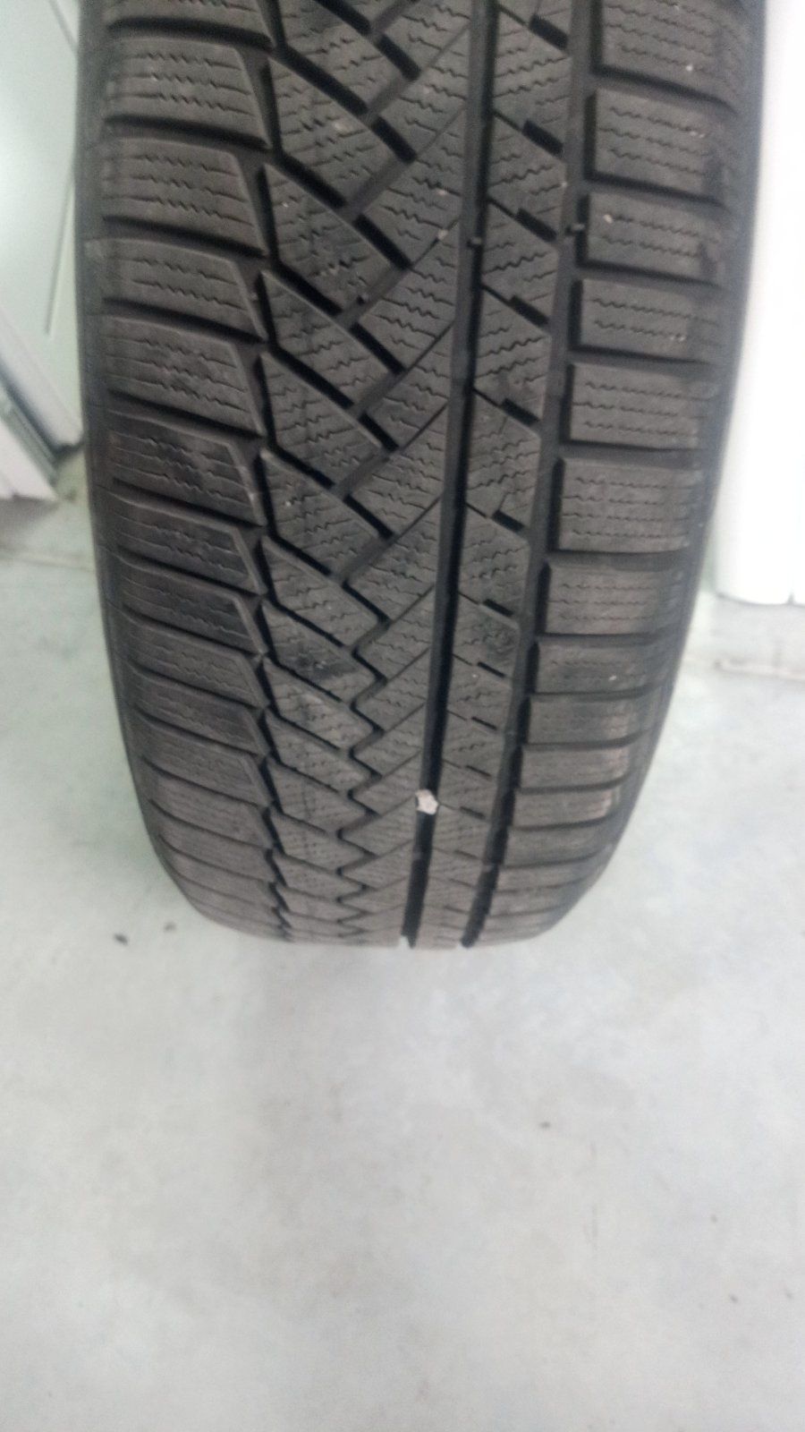 Continental 235/55 R 19 H XL