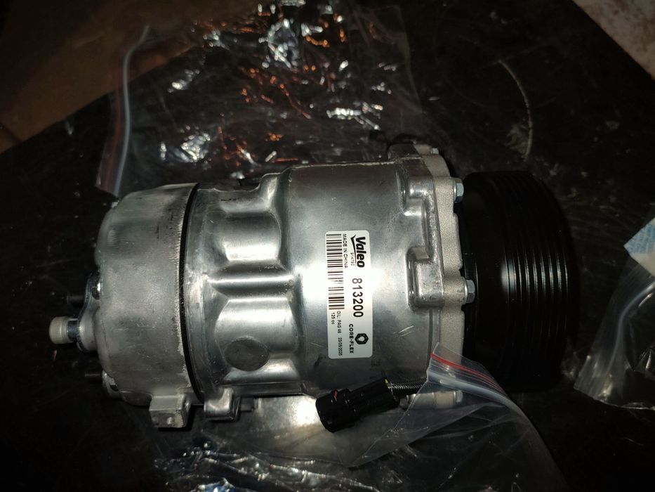Vând compresor clima nou Golf 4 Bora Sharan Audi A3 Ford Galaxy Seat