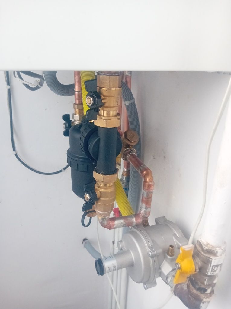 Instalator autorizat execut montaj centrale . reparatii de centrale