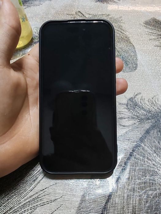 Продам Айфон 15 с гарантией