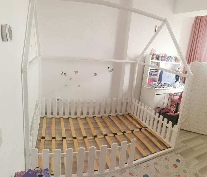 Pat de dormit stil"Căsuță"