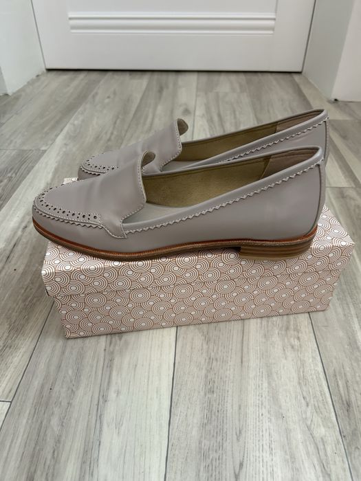 Продам лоферы размер 40 новые производство Италия