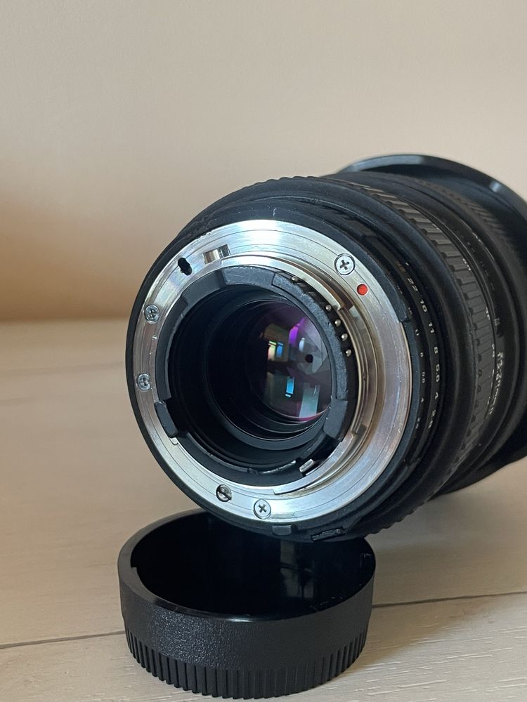 Обектив Sigma 24-70mm f/2.8 EX DG за Nikon