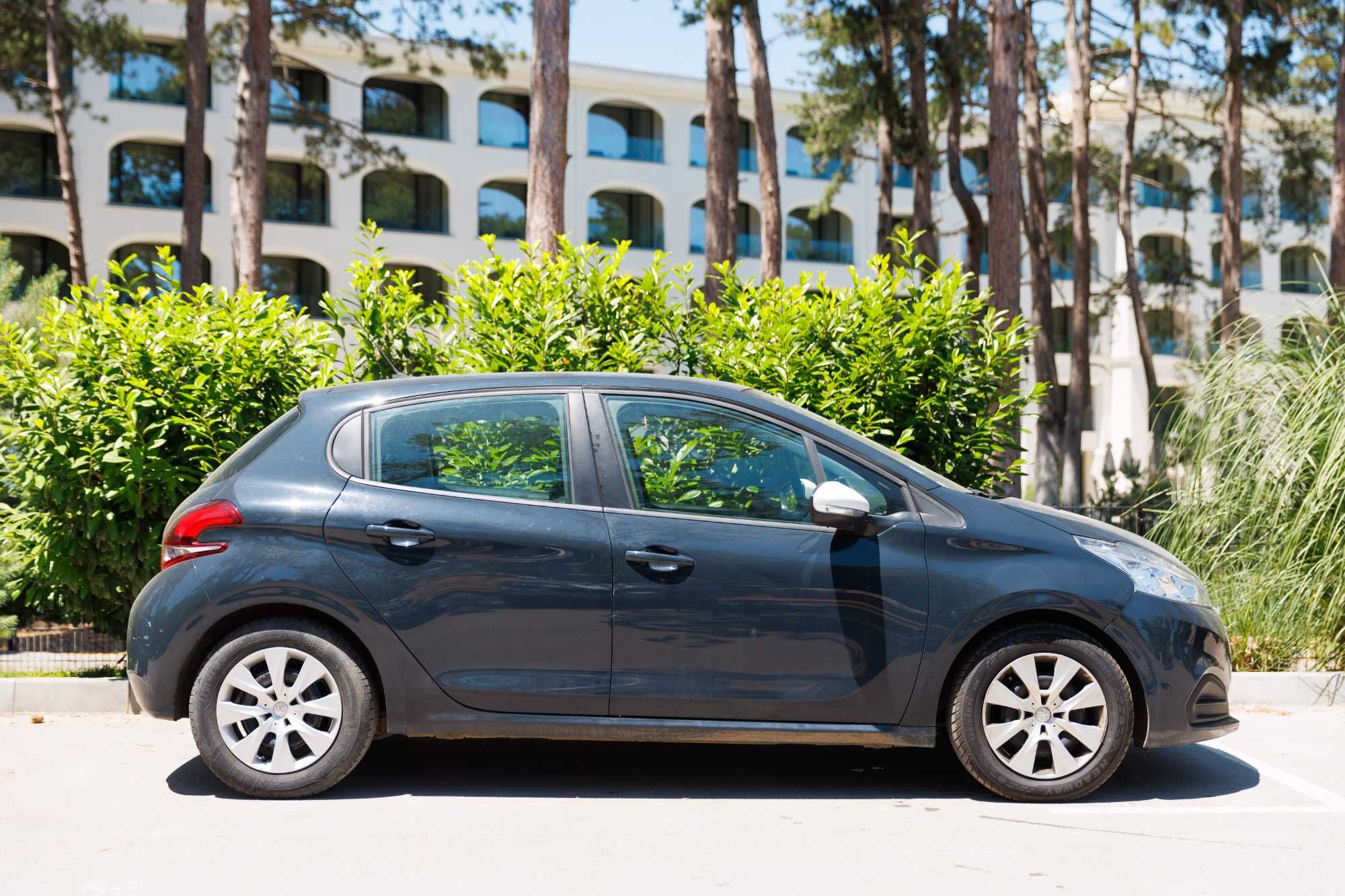 Peugeot 208 | Rent A Car