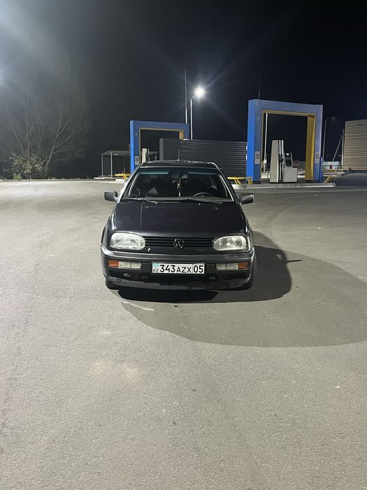 Продам гольф 3 1.8