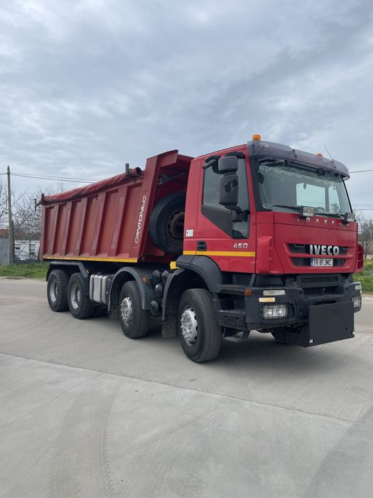 IVECO TRAKKER 8x4 Autobasculanta