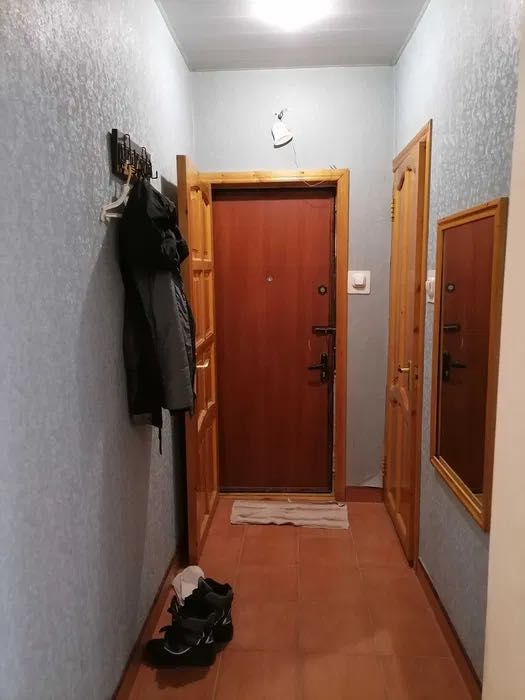Продам 2х комн квартиру 1 этаж с подвалом Ц квартал чиланзар